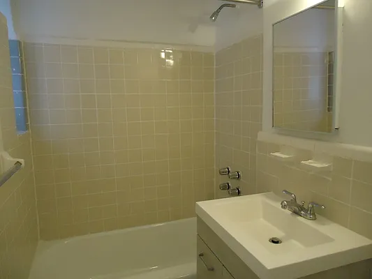 Rented by null | media 25