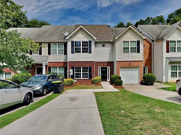 387 Brookview Dr, Riverdale, GA 30274