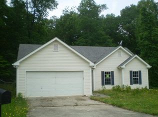112 Midland Ct, Winder, GA 30680