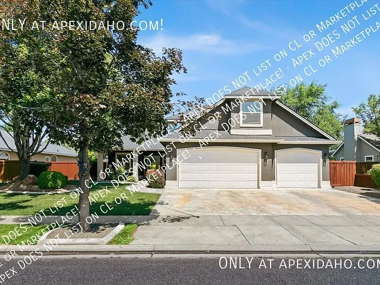 1828 W Divide Creek St — Photo 1