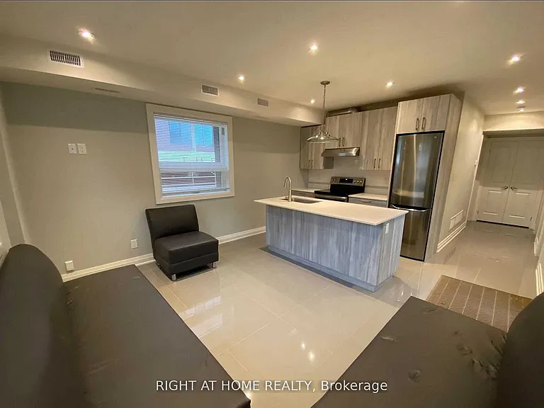 31 Alma Ave #1 — Photo 3