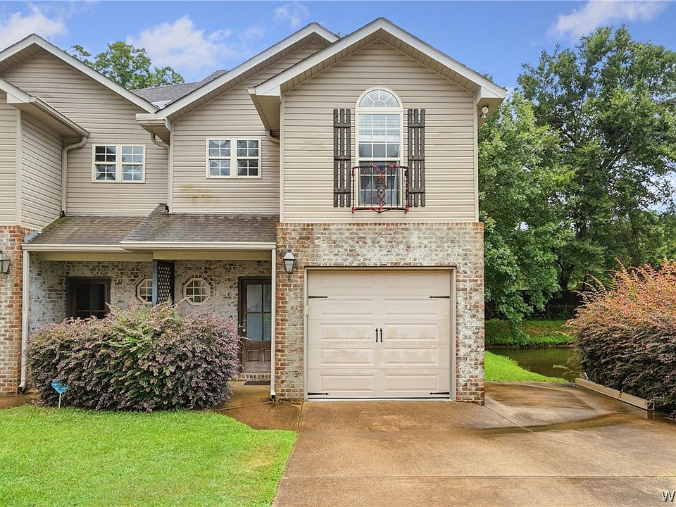 1st image of 1755 Saint Charles Way