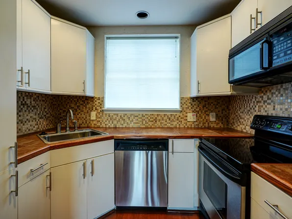 1741 Spyglass Dr APT 324, Austin, TX 78746