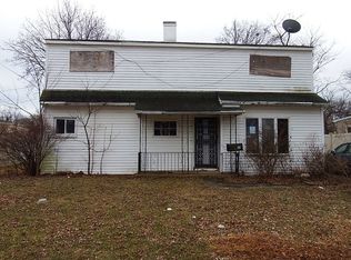 18 Chevy Chase, Amityville, NY 11701