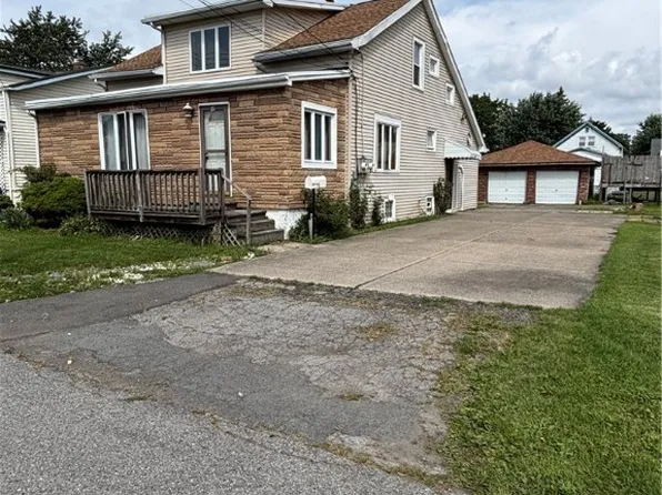 46 Paxford Pl, West Seneca, NY 14224