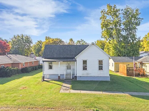 611 E Hickory St, Chatsworth, IL 60921