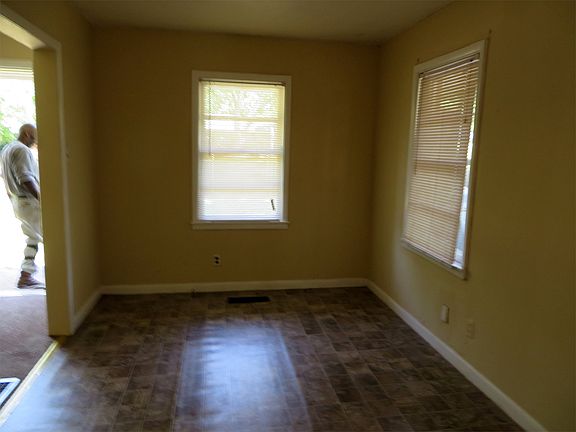 3rd image of 5655 Cypress Dr