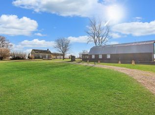 8427 E Stagecoach Trl, Warren, IL 61087