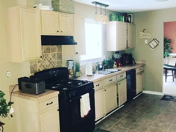 4th image of 2171 Harmony Lakes Cir