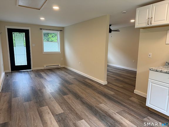 5th image of 274 Hanks Hill Rd