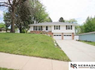 3917 N 97th St, Omaha, NE 68134