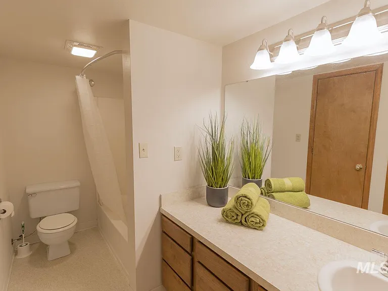 4316 W Albion St #1 — Photo 11