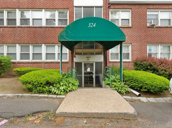 324 Strawberry Hill Avenue APT B101, Norwalk, CT 06851