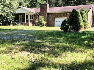 161 Silverpeak Ave, Beaver, WV 25813