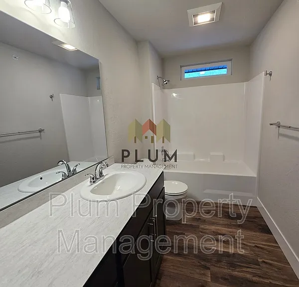 425 Michigan Ave #107 — Photo 13