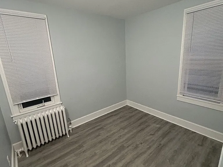1076 Minnehaha Ave E — Photo 5
