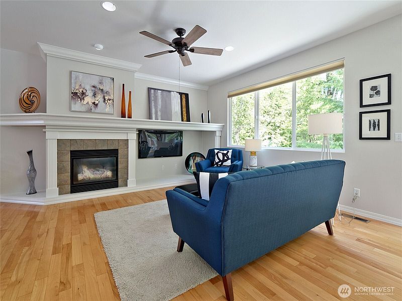 4th image of 11706 239th Avenue NE