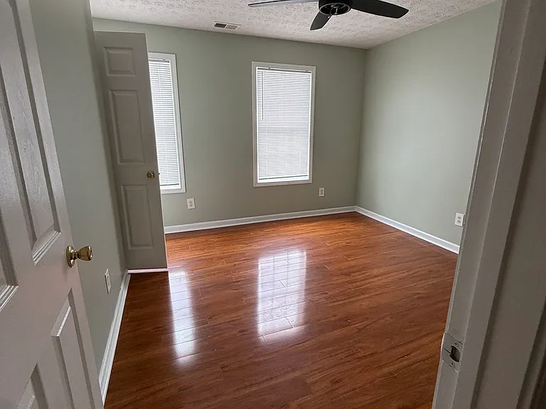 755 Tara Bnd — Photo 24