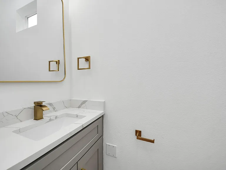8601 Amadwe St #B — Photo 19