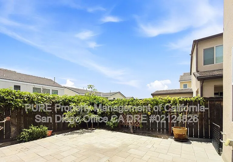 1046 Camino Levante — Photo 15