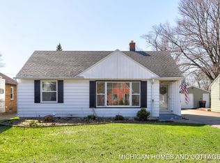 110 W 28th St, Holland, MI 49423