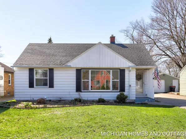 110 W 28th St, Holland, MI 49423