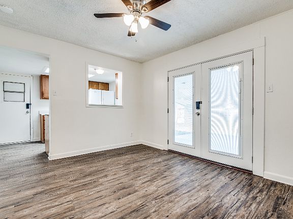 5th image of 2917 Esterbrook Dr