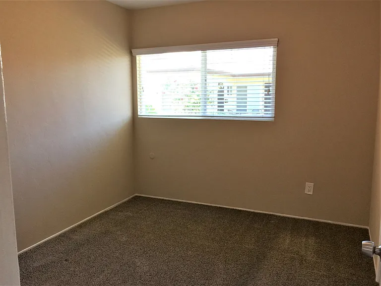Stunning Imperial Beach Corner Unit — Photo 9