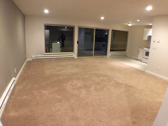 5th image of 125 108th Ave SE APT 7