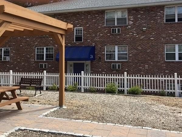 1st image of 234 Low St APT 13
