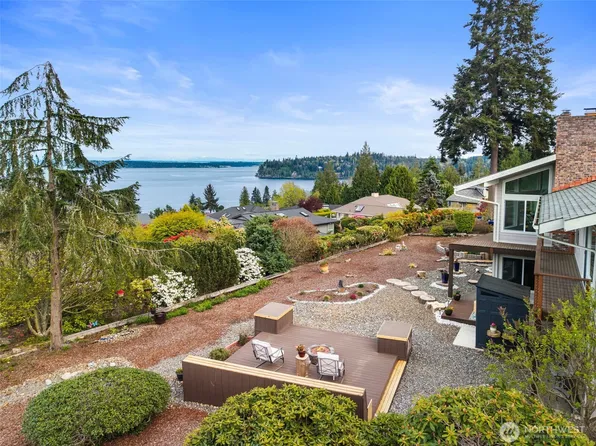 20 Jackson Lane, Port Ludlow, WA 98365