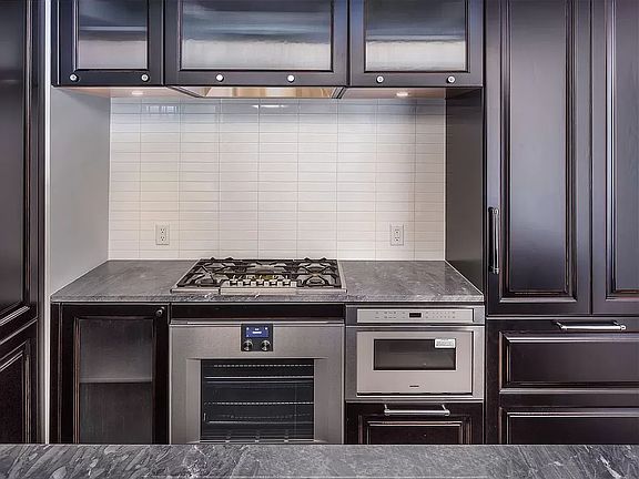 4th image of 51 Jay St APT 4N