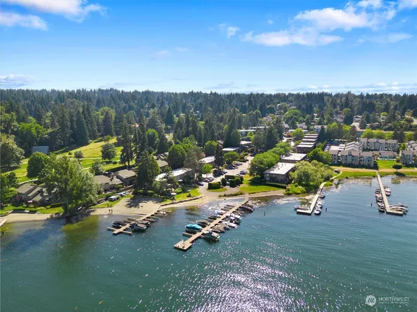 3834 175th Avenue NE #206, Redmond, WA 98052