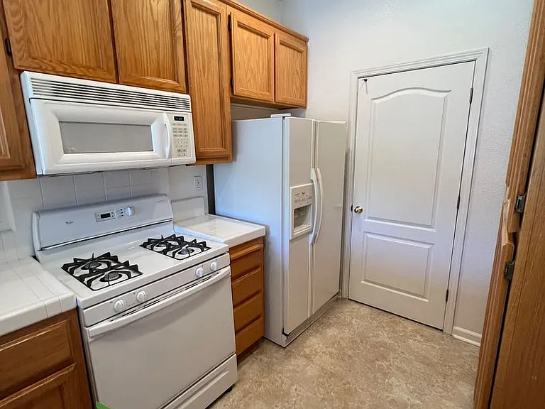 348 Ribbonwood Ave #0 — Photo 11