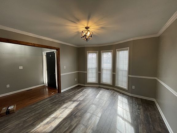 4th image of 122 Medicine Bend Dr