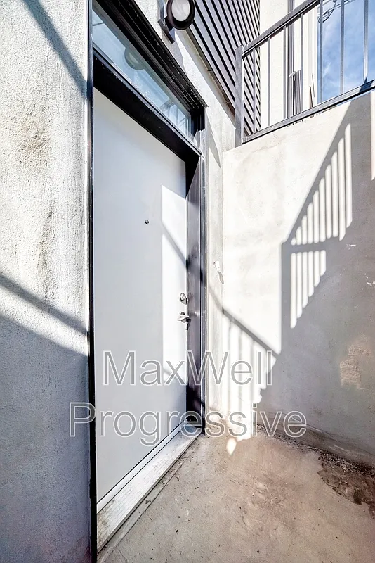 1 bed, 1.0 bath, 485 sqft, $1,195 — Photo 2