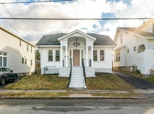 27 Fullerton St, Albany, NY 12209