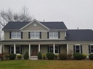 6 Feather Ln, Jackson, NJ 08527