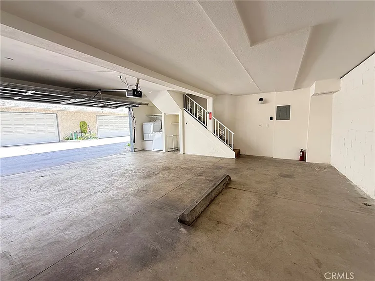 309 California St — Photo 35