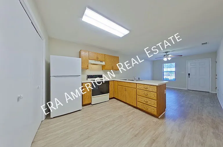 122 Patton St — Photo 8