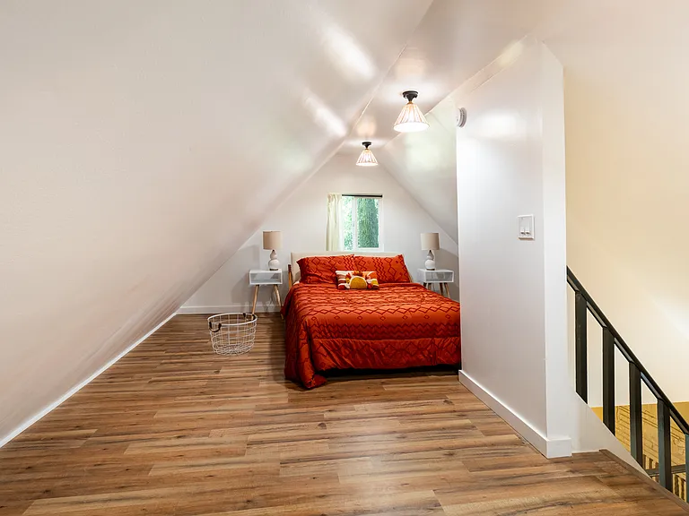 521 Woodsey Rd — Photo 8