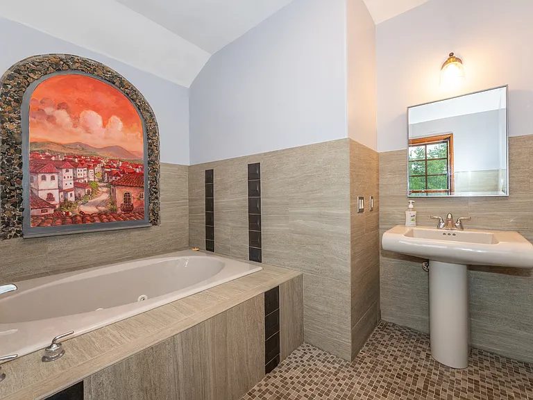50 Rock Spring Rd — Photo 15