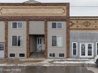 122 W Main St, Saint Charles, IA 50240