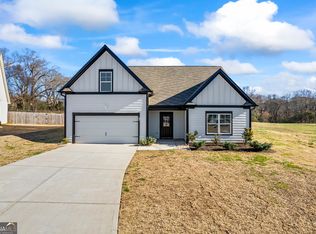310 Glenn Trl, Winder, GA 30680