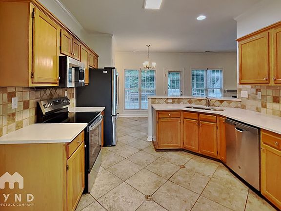 4th image of 7321 Rothmore St