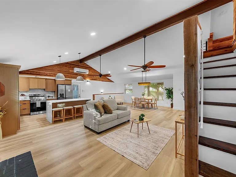 7041 Freemont St — Photo 14