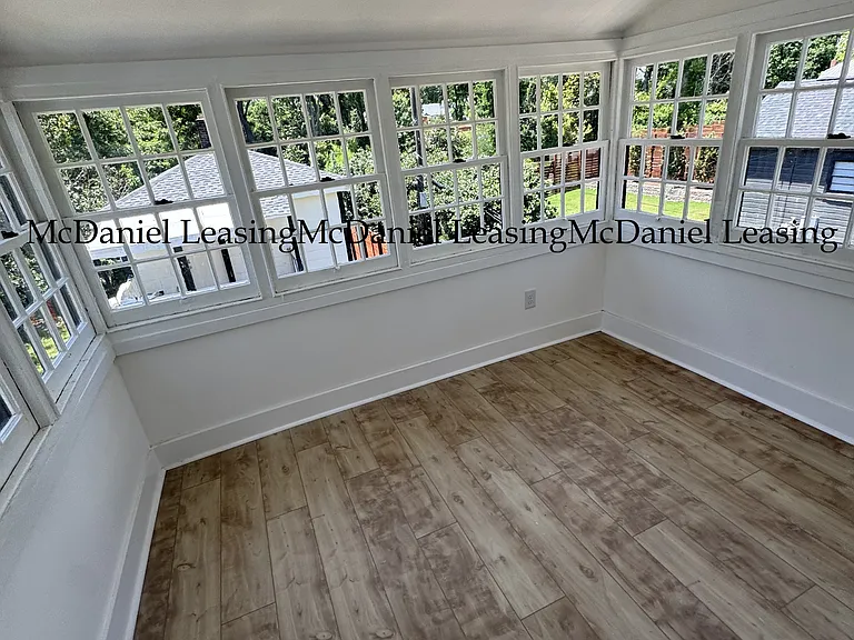 530 Peronneau St #1 — Photo 13