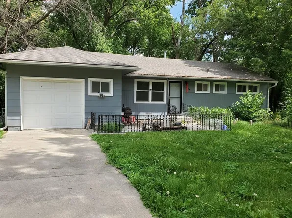 7904 E 112th St, Kansas City, MO 64134