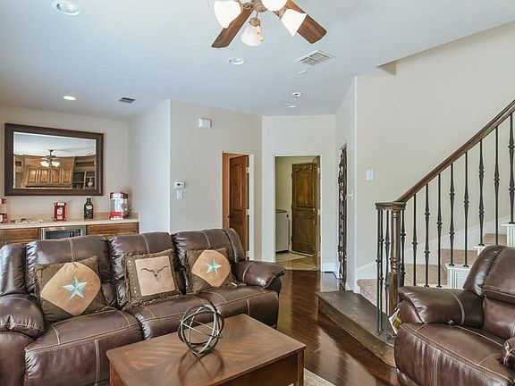 4th image of 2605 Piazza Ct Office 4