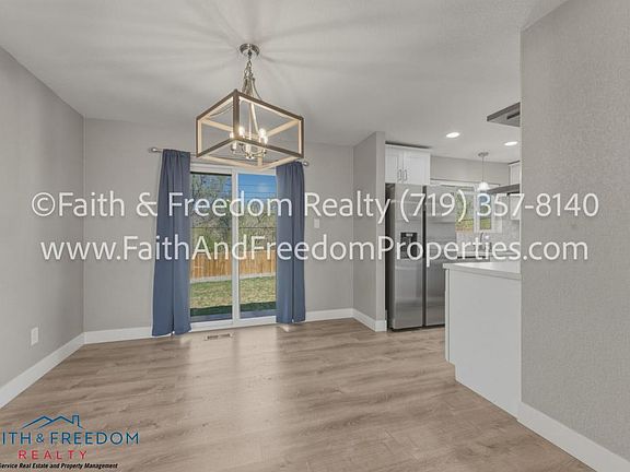 5th image of 260 Everett Dr